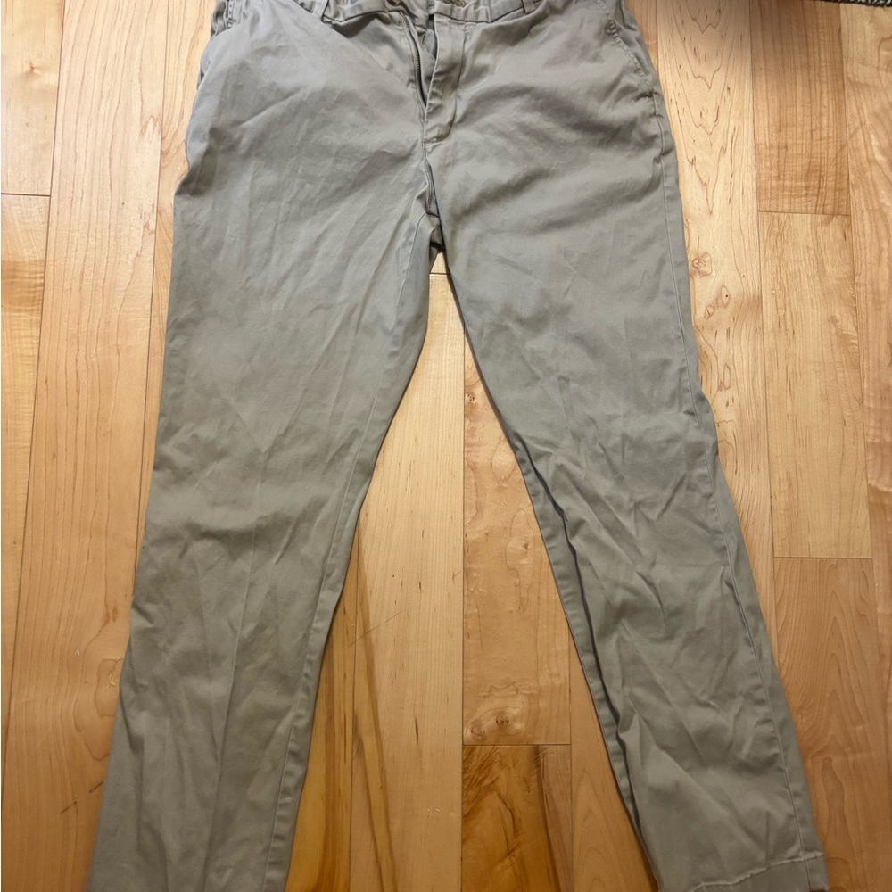 Vineyard Vines Men's Chinos in Khaki